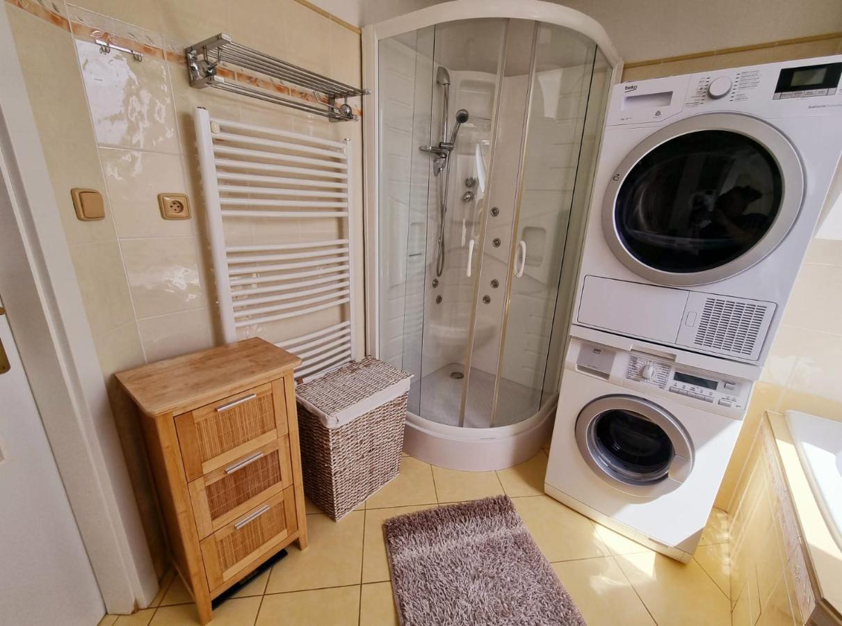 Penzion Orion Petrovice  エクステリア 写真